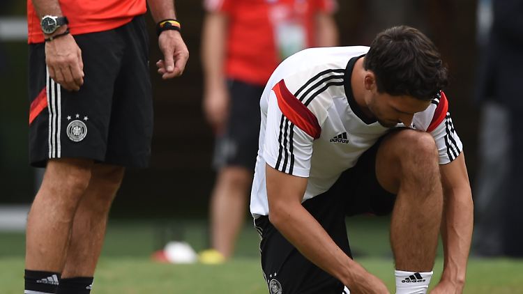 Sein Einsatz steht weiter auf der Kippe: Mats Hummels.