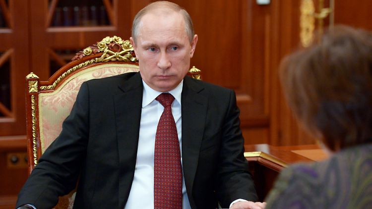 Wladimir Putin reagierte verhalten auf den Friedensplan Poroschenkos.
