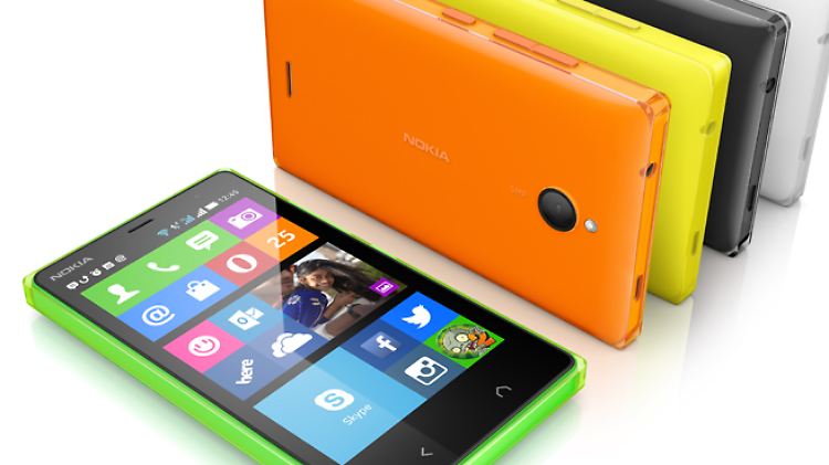 Das Nokia X2 wird zum Verkaufsstart in Orange, Grün und Schwarz erhältlich sein.