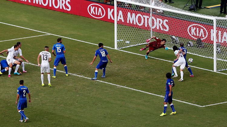 Diego Godín erzielte das Tor, das die Träume der Italiener platzen ließ.