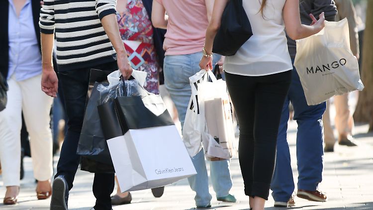 In Deutschland ist derzeit Shoppen angesagt.