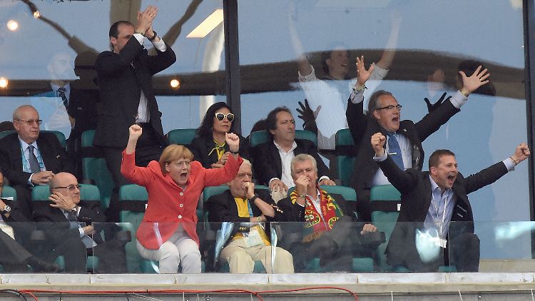 Für Merkel läuft es mindestens so gut wie für die Nationalmannschaft.