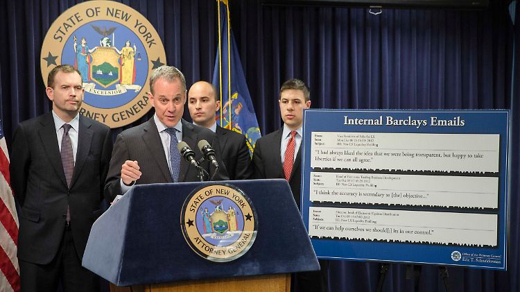 Eric Schneiderman referiert zu den Barclays-Machenschaften.