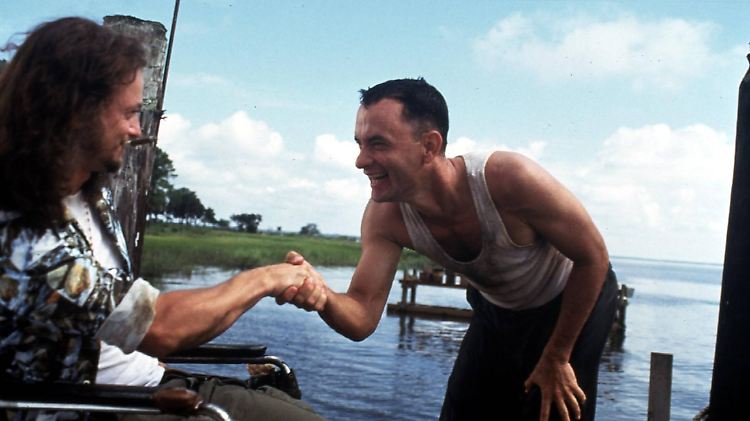 Gump ist seinem Lieutenant Dan Taylor treu ergeben - zusammen werden sie schließlich reich.
