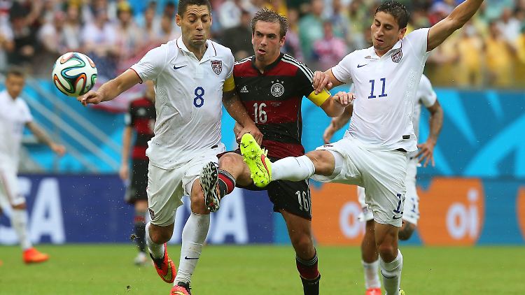 Philipp Lahm zeigte sein bisher stärkstes Spiel bei der WM und verhinderte mit einem Kung-Fu-Sprung den Ausgleichstreffer der USA.