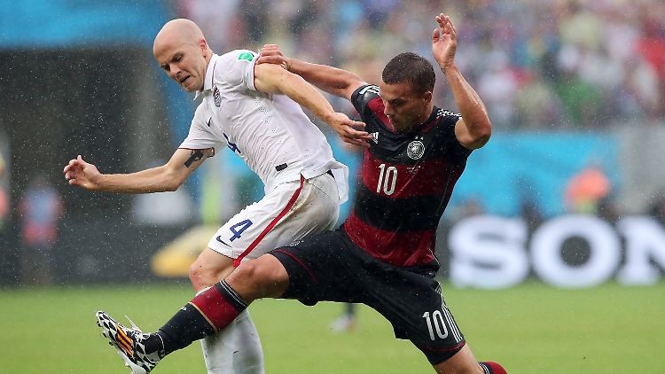 Lukas Podolski: engagiert, aber oft zu früh dran und ohne Durchschlagskraft auf der linken Seite.
