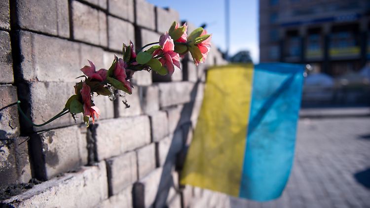 Hoffnung auf dem Maidan in Kiew auf dauerhaften Frieden.