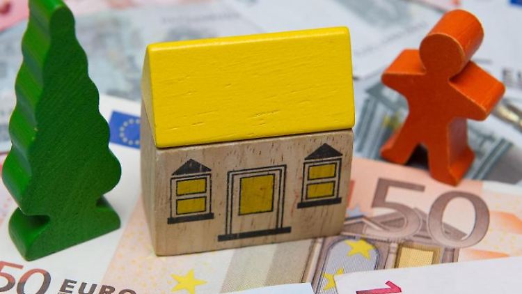 Das Eigenheim vorzeitig zu verkaufen kann teuer werden - zu teuer. 