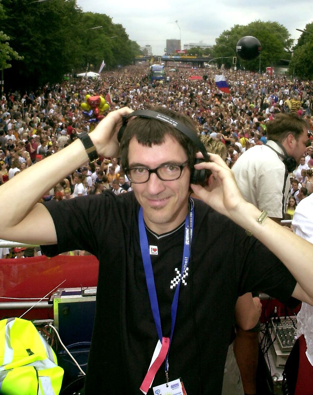 Vor 25 Jahren gründet er die Loveparade und wird gleichzeitig zum "Vater" der Technobewegung: Dr. Motte.