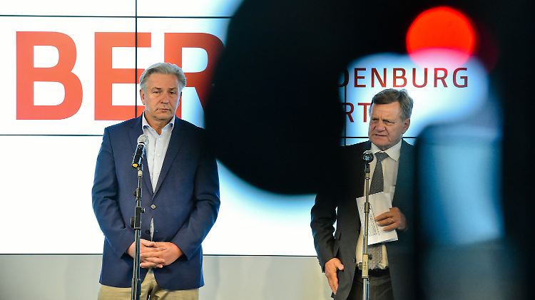 Aufsichtsratschef Wowereit spricht von einer Konsensentscheidung.