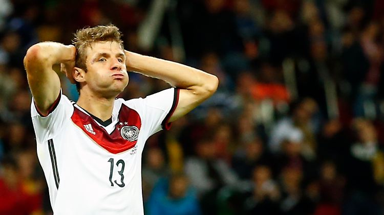 Durchschnaufen, Thomas Müller: Die DFB-Elf erreicht die Runde der letzten Acht.