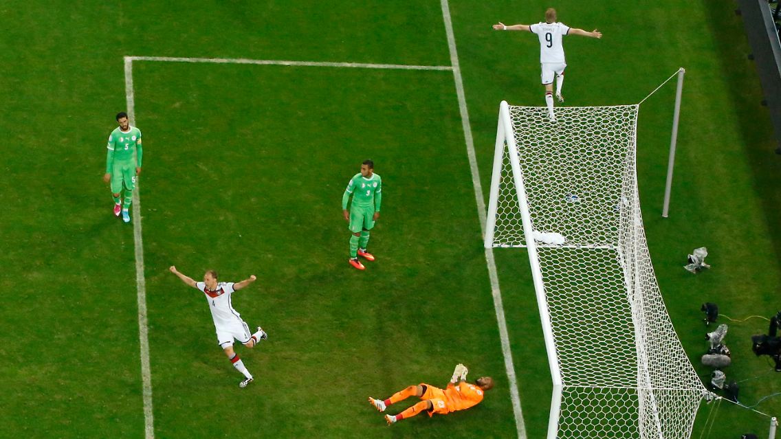 2014-06-30T231159Z_499477122_GF2EA6U1RZS01_RTRMADP_3_SOCCER-WORLD-M54-GER-ALG.JPG5926056100749901081.jpg