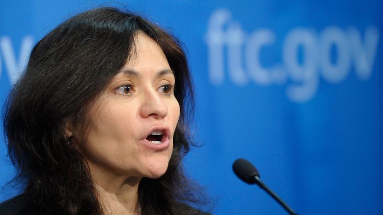 So nicht: Edith Ramirez, Chefin der einflussreichen US-Behörde Federal Trade Commission (FTC), geht gegen vermeintliche "Bogus Charges" vor.