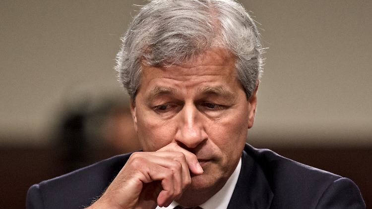 Jamie Dimon will trotz Krebserkrankung JP Morgan weiter führen.