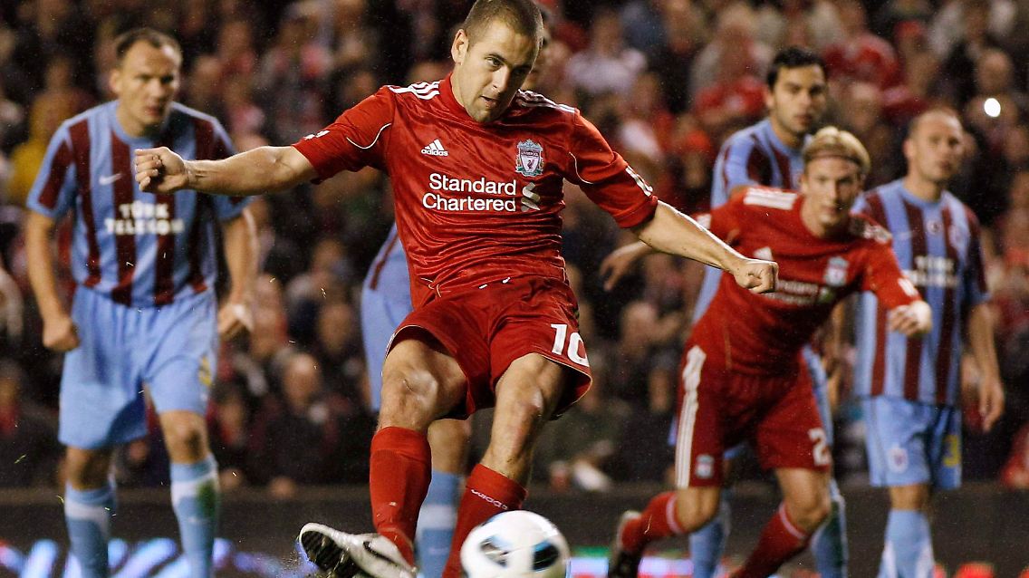 Gescheitert: Liverpools Joe Cole vergibt einen Elfmeter.