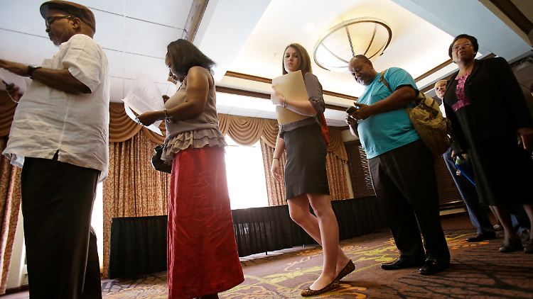 "Career Fair" in Cleveland, Ohio: Seit fast einem halben Jahr mehr als 200.000 neue Jobs pro Monat.