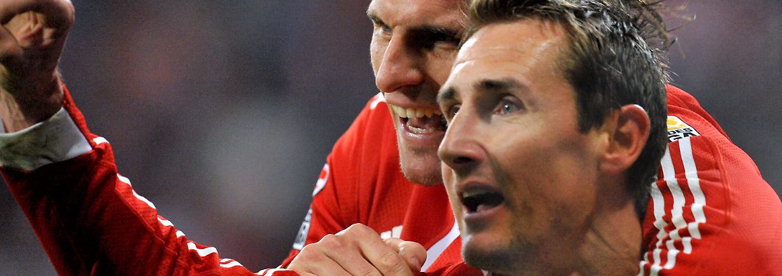 Tief im Osten: Miroslav Klose und Mario Gomez.
