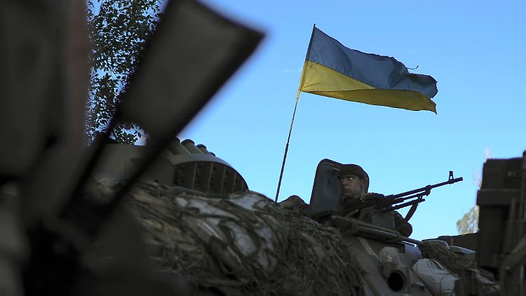 Nach einer Feuerpause hat die ukrainische Armee am Dienstag die Kämpfe wieder aufgenommen. Offenbar mit Erfolg.