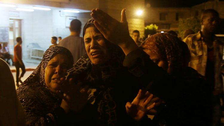 Die Angriffe durch israelische Drohnen trafen die Gaza-Bewohner tief in der Nacht.