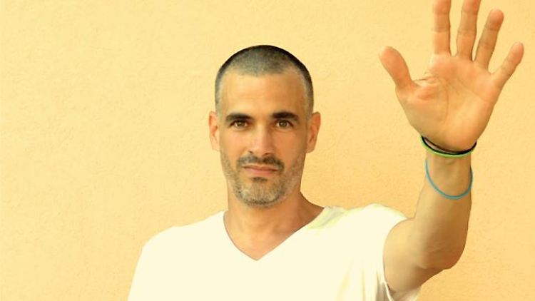 Ronny Edry sind öffentlich geäußerte politische Positionen eigentlich fremd.