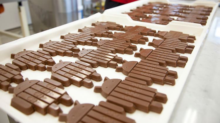 Android 4.4 alias KitKat rollt seit acht Monaten aus. Welches Gerät erhält noch ein Update?
