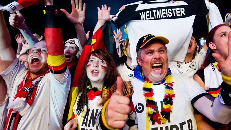 Mit "erlesener Grausamkeit" habe die deutsche Mannschaft im Halbfinale die brasilianische Seleção "verpulvert", schreibt die internationale Presse.