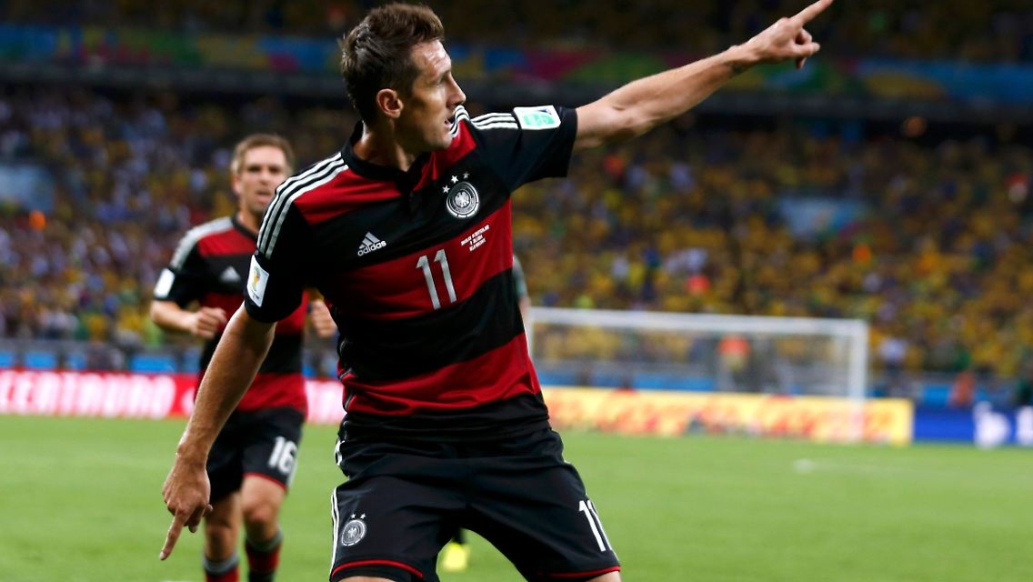 2014-07-08T225916Z_1911058462_GF2EA781RI601_RTRMADP_3_SOCCER-WORLD-M61-BRA-GER.JPG2493077243917432184.jpg
