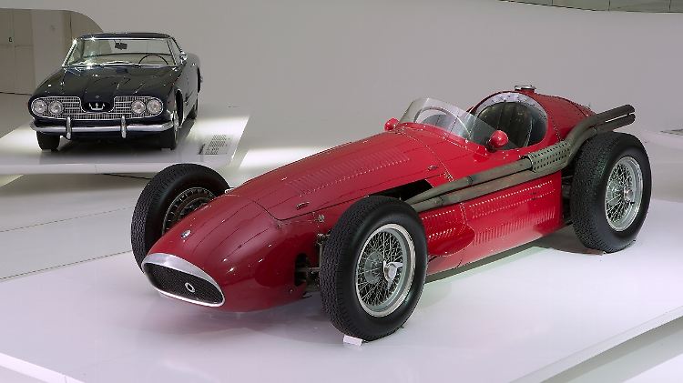 Mit dem Maserati 250 F gewann Juan Manuel Fangio 1954 den großen Preis von Argentinien.