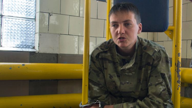 Sawtschenko kurz nach ihrer Festnahme in Lugansk.