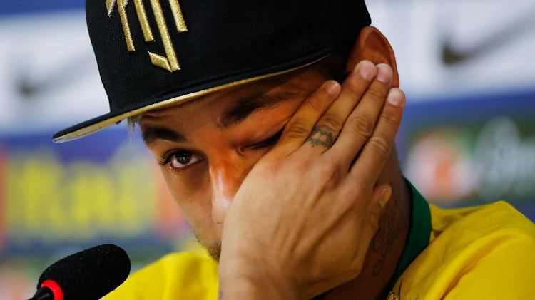 Neymar, den Tränen nahe.