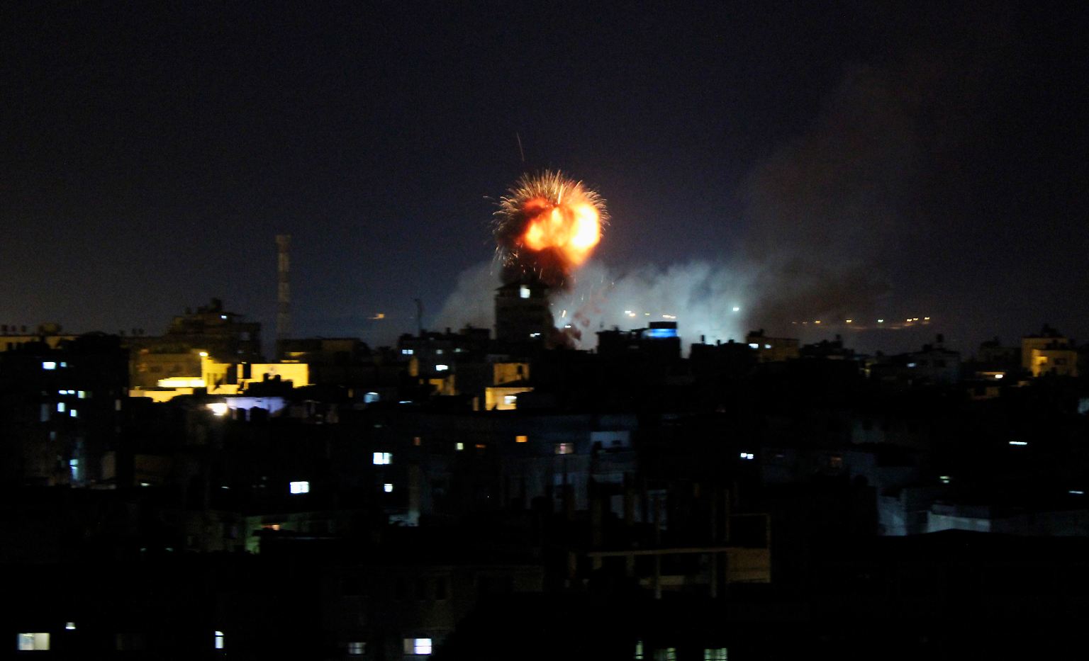Explosionen im Gaza-Streifen, ...