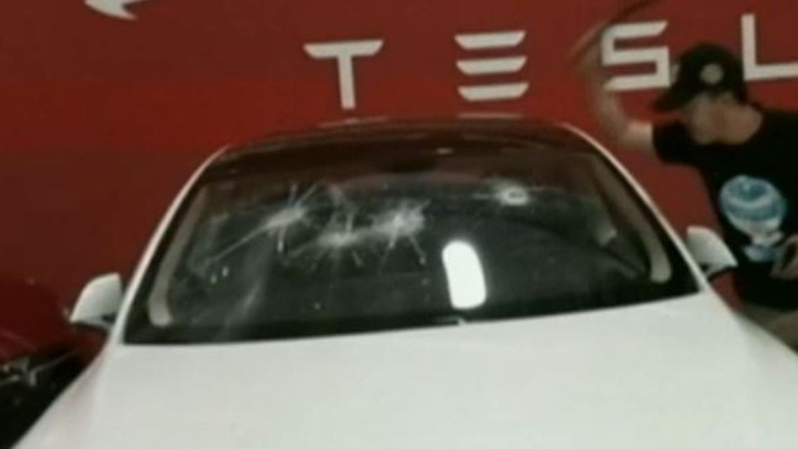 tesla kaputt.JPG