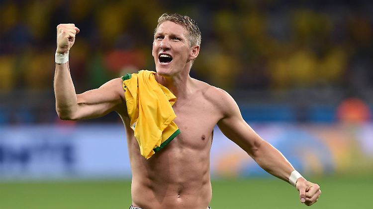 Bastian Schweinsteiger, Schalthebel im Mittelfeld