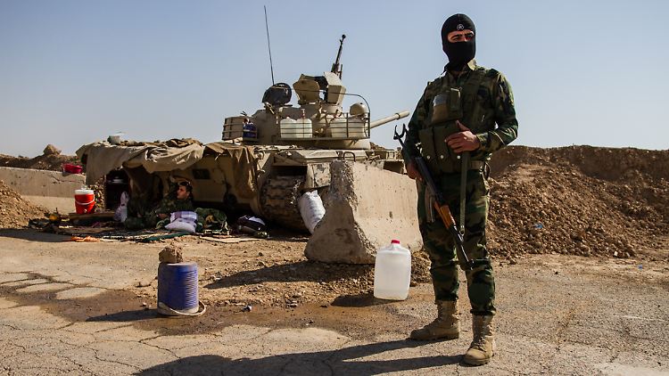 Ein kurdischer Peschmerga-Kämpfer im Nordirak. 