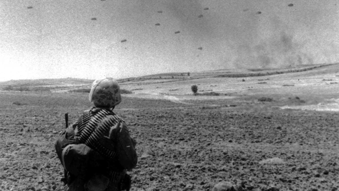 Ankara reagierte: Am 20. Juli landeten türkische Truppen im Norden der Insel. Die Kämpfe endeten erst einen Monat später mit der Einnahme der Hafenstadt Famagusta durch die türkische Armee.