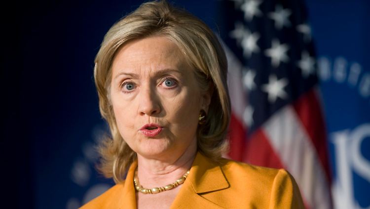 US-Außenministerin Clinton weiß, dass der Weg steinig ist.