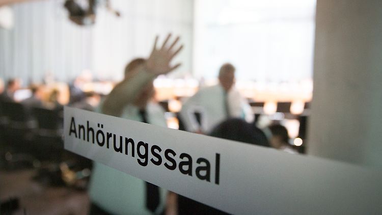 Abhörung im Anhörungssaal: Die NSA interessiert sich offensichtlich für die Mitglieder des NSA-Ausschusses.