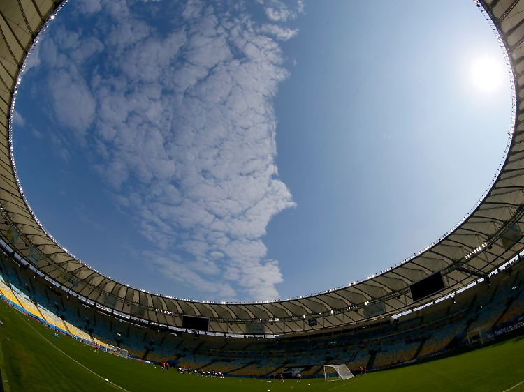 Maracanã 2014 mit gut 70.000 Plätzen: Nur der Himmel über dem Stadion ist der selbe geblieben.