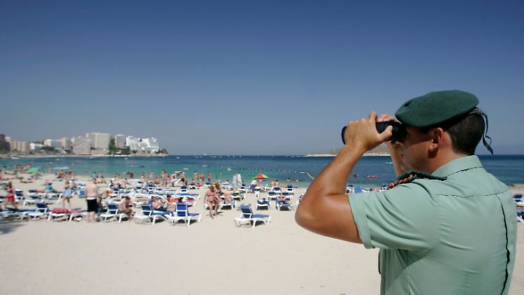 Trotz Vorkehrungen durch die Behörden kommt es im mallorquinischen Magaluf immer wieder zu Skandalen.