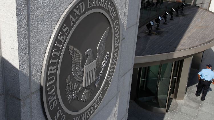 Die Börsenaufsicht SEC (U.S. Securities and Exchange Commission) beschaut sich das Cynk-Papier. 