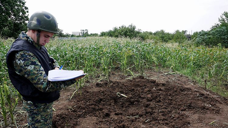 Im russischen Donezk protokollieren die Behörden Einschläge von Geschossen aus der Ukraine.