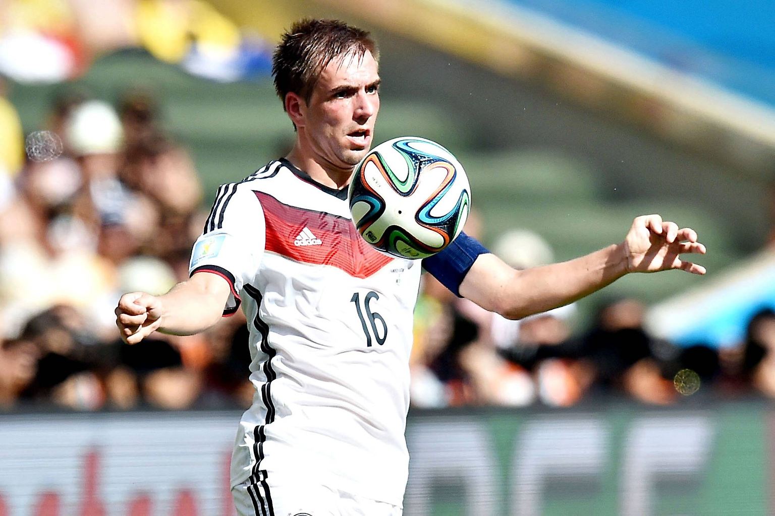 "Man schwitzt nach drei Metern."
(DFB-Kapitän Philipp Lahm zu den besonderen Bedingungen in Brasilien)