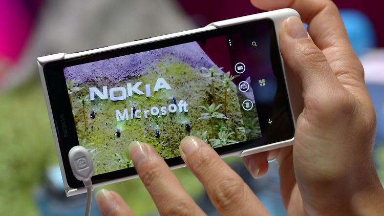 Microsoft hat rund 30.000 Mitarbeiter von Nokia übernommen.