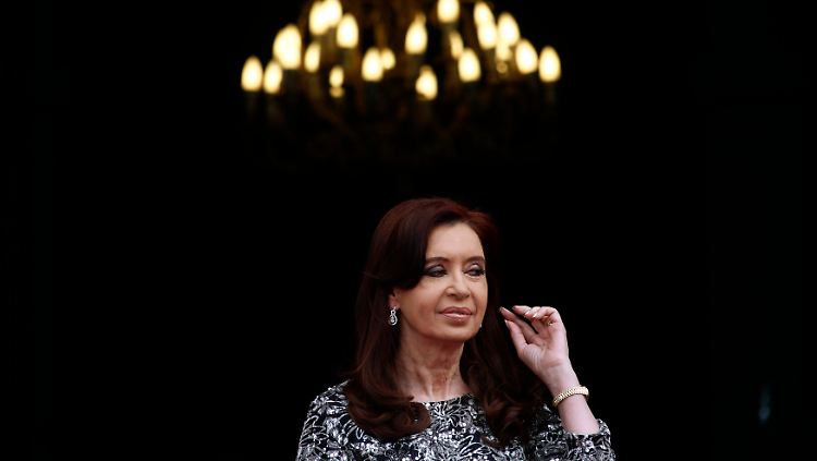 Cristina Kirchner will im Schuldenstreit mit den Hedgefonds offenbar über die volle Distanz gehen. Ein gefährliches Spiel.