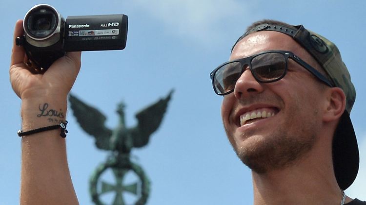 Galatasaray Istanbul bietet offenbar für Lukas Podolski. Und der FC Arsenal soll das Angebot akzeptiert haben.