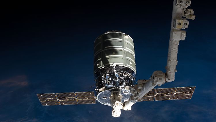 Die unbemannte Kapsel "Cygnus" der Firma Orbital Sciences liefert der ISS Nachschub. 