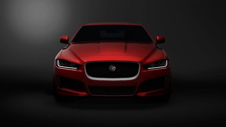 Der Jaguar XE wird im September dem sportlichen Publikum vorgestellt.