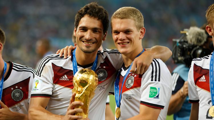 Mit Matthias Ginter als Neuzugang könnte Borussia Dortmund eine weltmeisterliche Innenverteidigung bilden.