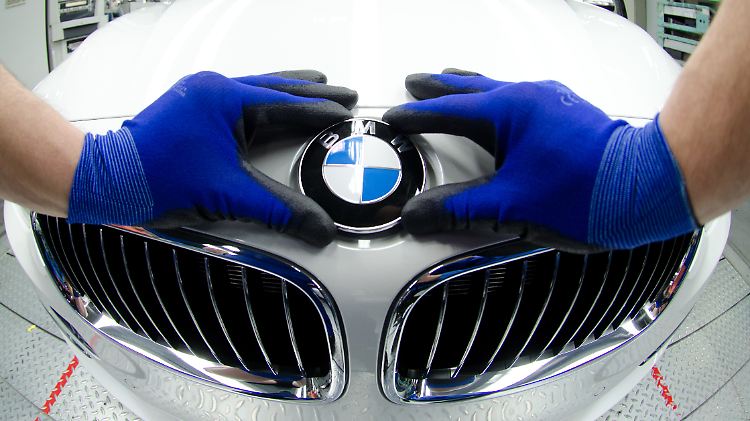 BMW ruft 1,6 Millionen ältere 3er-Modelle zurück, weil es Probleme beim Airbag geben könnte. 