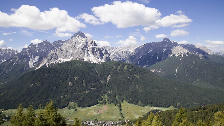 Wo man auch aufsteigt, der Blick übers Tal lohnt sich.